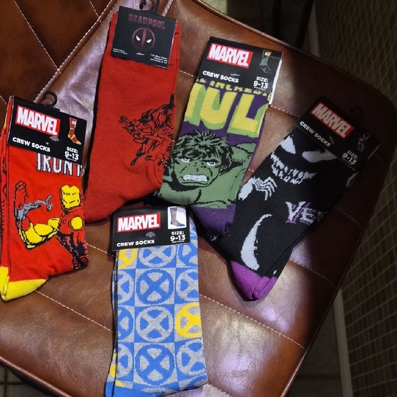Marvel Other - Winner's Choice Crew Socks